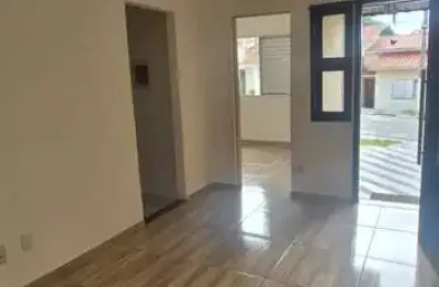 Casa em condomínio fechado com 2 quartos para alugar na Rua Regina Cabalau Mendonça, Jardim São Luís, Suzano