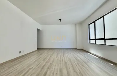 Apartamento próximo ao hippo supermercado, com 111 m²  de área privativa, 3 quartos, sendo 1 suíte, 1 vaga livre