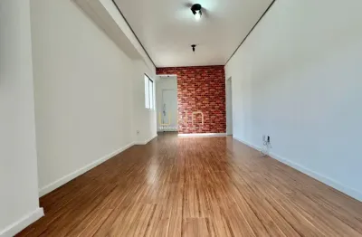 Apartamento aconchegante no centro de florianópolis: 3 dormitórios, 1 suíte e 124 m²!
