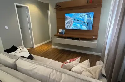 Lindo apartamento na agrnômica com 2 dromitórios, sendo uma suíte com garagem