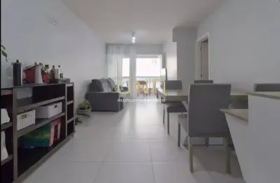 Aparamento com três quartos no bairro saco grande/florianópolis.