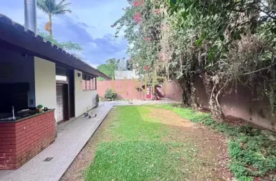 Casa com 6 quartos, 327 m², à venda por r$ 1.990.000- rua professor adriano mosimann - trindade - florianópolis/sc