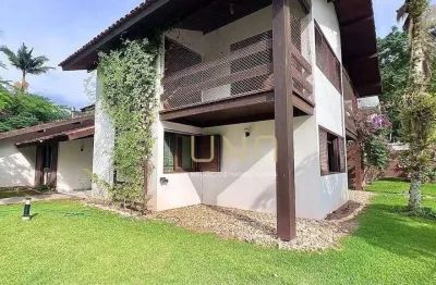 Casa com 6 dormitórios à venda, 327 m² por r$ 1.850.000,00 - trindade - florianópolis/sc