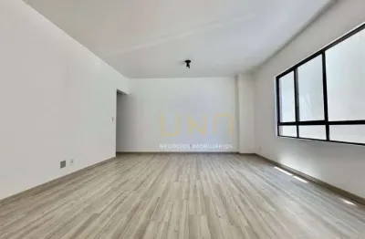 Apartamento Residencial à venda, Centro, Florianópolis - AP0851.