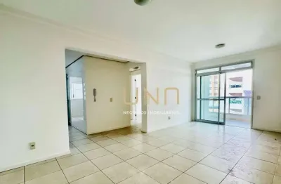 Excelente apartamento de 02 quartos no bairro itacorubi, com vaga de garagem coberta.