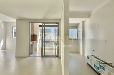Duplex a venda no bairro estreito, 02 quartos e vaga de garagem.