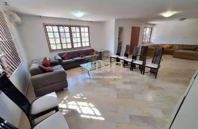 Casa com 03 quartos sendo uma suíte, vaga de garagem, localizada no parque são jorge.