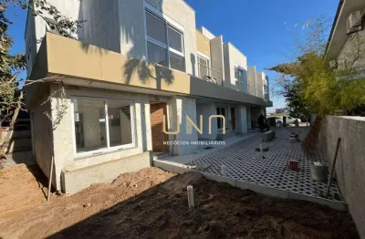 Casa em fase final de construção, são 03 quartos, localizada no bairro campeche/florianópolis-sc.