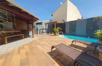 Casa em loteamento no bairro campeche, com 03 quartos e vaga e garagem.