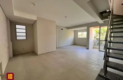 Cobertura duplex com 2 suítes, sacada com churrasqueira, itacorubi, florianópolis