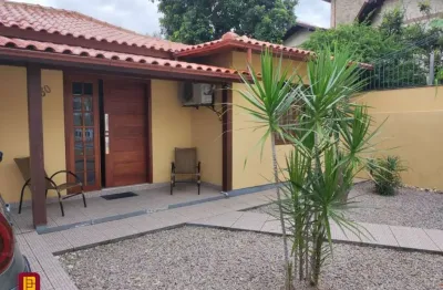 Casa com 4 quartos à venda na Rua Santa Tereza, 50, Balneário, Florianópolis