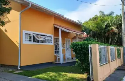 Casa com 2 quartos à venda na Rua Fidélis Govoni, 485, Campeche, Florianópolis