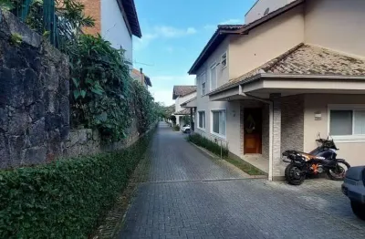 Casa em condomínio fechado com 2 quartos à venda na Rua Laurindo Januário da Silveira, 4317, Lagoa da Conceição, Florianópolis