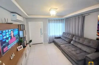 Casa com 3 quartos à venda na Pavão, 23, São João do Rio Vermelho, Florianópolis