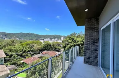 Apartamento alto padrão, com 3 suítes, no bairro João Paulo, Florianópolis