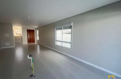 Casa nova a venda de 3 dormitórios ( 1 suíte ) - bairro carianos - florianópolis sc