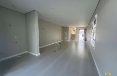 Casa nova a venda de 3 dormitórios ( 1 suíte ) - bairro carianos - florianópolis sc