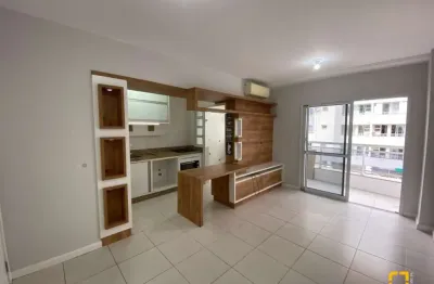 Apartamento de 02 dormitórios sendo 01 suite a 200mts da leoberto leal