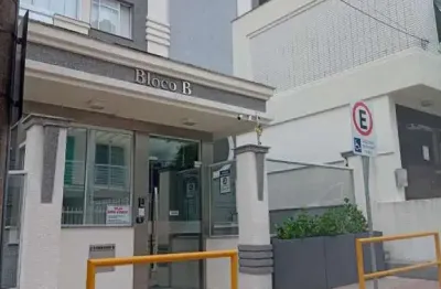 Apartamento 2 quartos, à venda, 1 vaga livre, agronômica, perto praça celso ramos