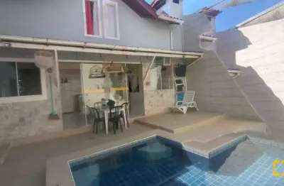 Casa com 4 quartos, piscina no monte verde, florianópolis