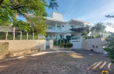Prédio residencial em canasvieiras, beco dos milionários.
