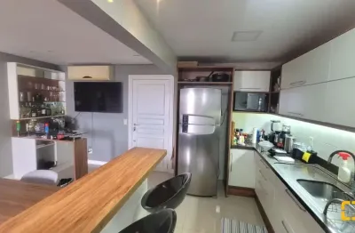 Apartamento duplex 2 quartos garagem vista panorâmica bairro estreito florianóplois