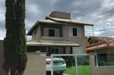 Casa com 3 quartos e 154m² à venda nos açores por r$ 1.600.000
