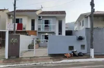 Casa com 2 quartos à venda na Rua Jerivá, Potecas, São José