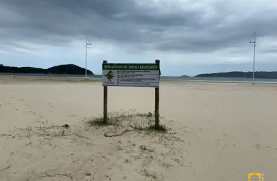 Terreno comercial à venda na Avenida do Papagaio, 500, Balneário Ponta do Papagaio (Ens Brito), Palhoça
