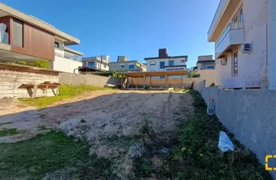 Terreno medindo 15x32,62 em condomínio fechado nos ingleses