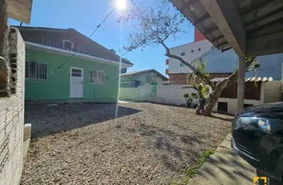 Casa residencial a venda no bairro forquilhinha - são jose sc