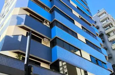 Apartamento próximo ao catarinense e beira mar de 3 dormitórios