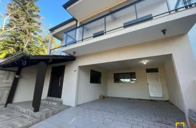Casa à venda em meio a natureza no pântano do sul em florianópolis sc