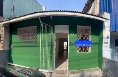 Casa comercial e residencial no centro de florianópolis.
