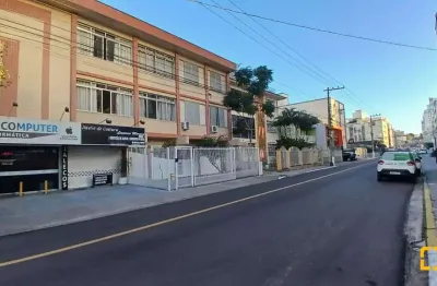 Apartamento à venda r$ 480.000,00 com 3 dormitórios, 1banheiro, 78,71 m², estreito, florianópolis/sc