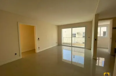 Apartamento de 03 dormitórios sendo 01 suíte e 02 demi-suites no bairro pedra branca em palhoça-sc