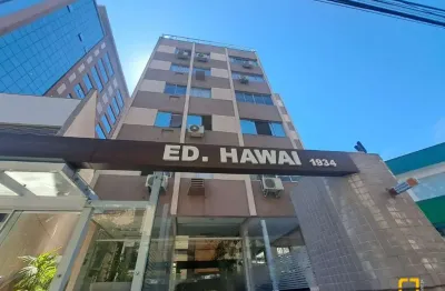 Apartamento de 2 quartos com depndencia de empregada centro de florianópolis sc