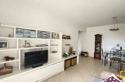 Apartamento 3 dormitórios -suíte e duas vagas no Corrego Grande
