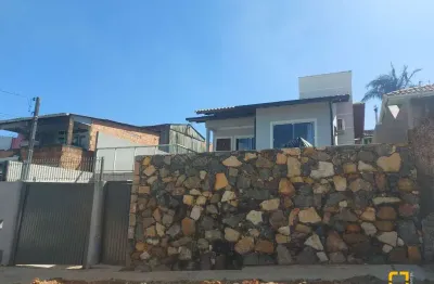 Casa com 3 quartos à venda na Rua Mauricila Ribeiro de Santana Soares, Serraria, São José