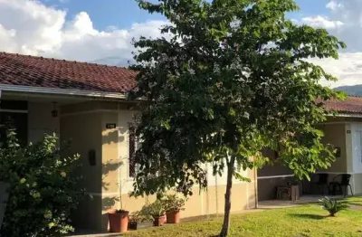 Casa em condomínio fechado com 2 quartos à venda na Avenida Paulo Roberto Vidal, Bela Vista, Palhoça