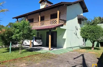 Casa 3 dormitórios (1 suíte) no morro das pedras em florianópolis sc