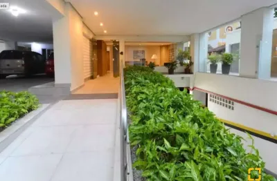 Apartamento com vista mar - 4 dormitórios - 1 vaga - Bairro Centro - Florianópolis / SC