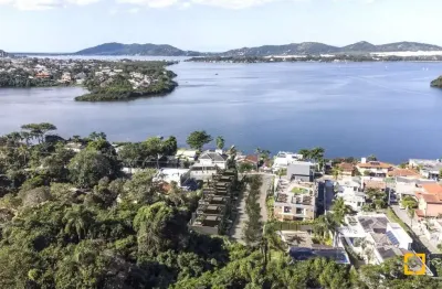 Casa em construção em condomínio - canto da lagoa | lagoa da conceição | florianópolis/sc