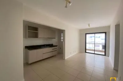 Apartamento de 02 dormitórios sendo01 suíte no centro de florianópolis / sc