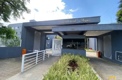 Apartamento de 02 dormitórios no bairro Coqueiros em Florianópolis