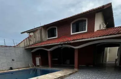 Casa com 3 quartos à venda na Rua Constante Veronese, 107, Belmira Novaes, Peruíbe