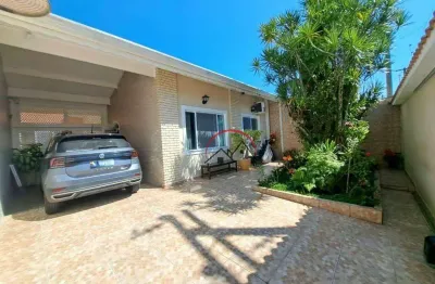 Casa com 2 quartos à venda na Avenida Padre Leonardo Nunes, 1233, Centro, Peruíbe