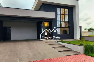 Casa à venda com piscina, 3 quartos, sendo 1 suíte em Peruíbe, no Residencial Flora Rica