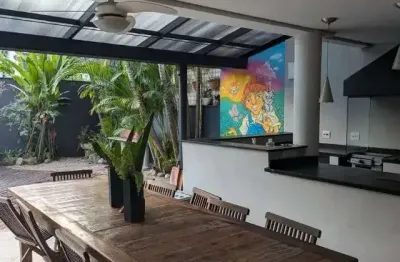 Casa em condomínio fechado com 5 quartos à venda na alameda pérola, alphaville, santana de parnaíba, 320 m2 por r$ 2.700.000