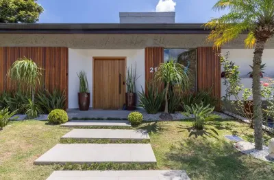 Casa em condomínio fechado com 6 quartos à venda na alameda guaxins, alphaville, santana de parnaíba, 600 m2 por r$ 3.915.000